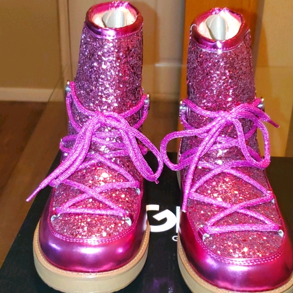 Rare pink guess boots women 8 nwt original box price firm